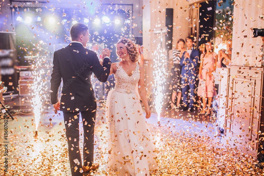 Traumhochzeit mit perfektem Tanz Hochzeitspaar